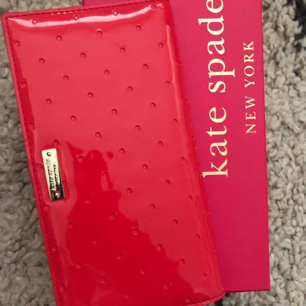 Kate Spade Wallet (Larabee Stacy Dot)
